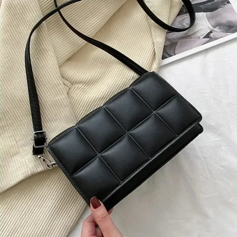 Élise Curve Mini Bag